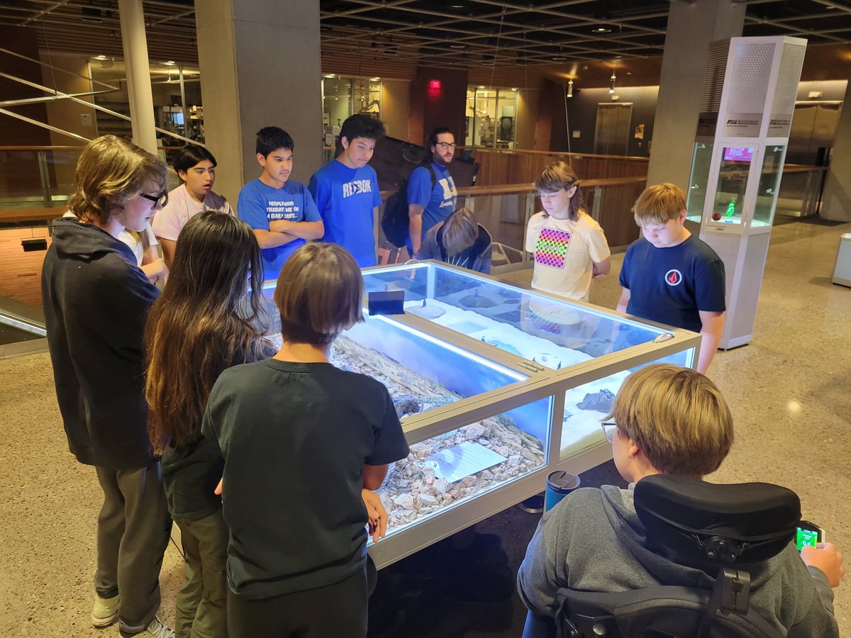 BesdGifted's tweet photo. @MomentBulb @JasinskiJaguars Learning Unlimited 8th graders explored @SESEASU meteorites and the 3-D theater. #gifted #buckeygifted https://t.co/fLrcMbpmjg