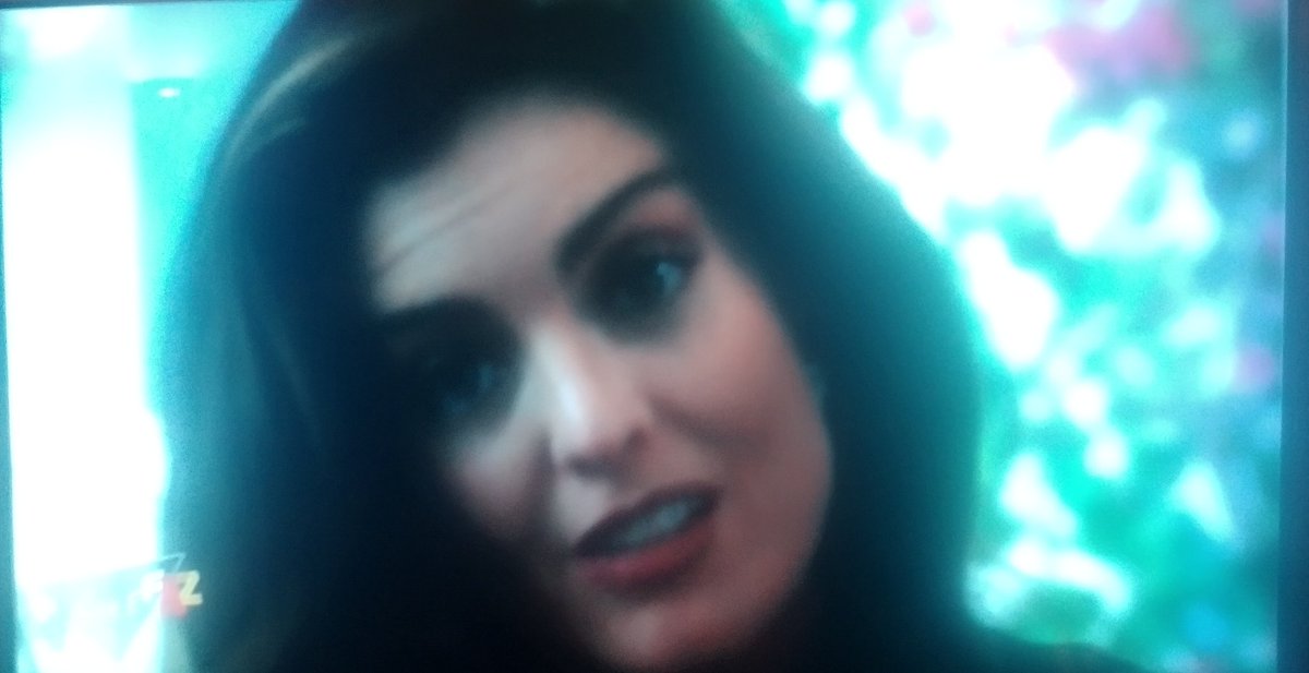 moxi06's tweet image. #SchleFaZ #Dollman #WirSindSchleFaZ "Ich mach doch nur meinen Job und ich hatte für den Film schon unterschrieben ich verstehe das Drehbuch ja auch nicht lass es uns einfach schnell hinter uns bringen OK Dollman?! "