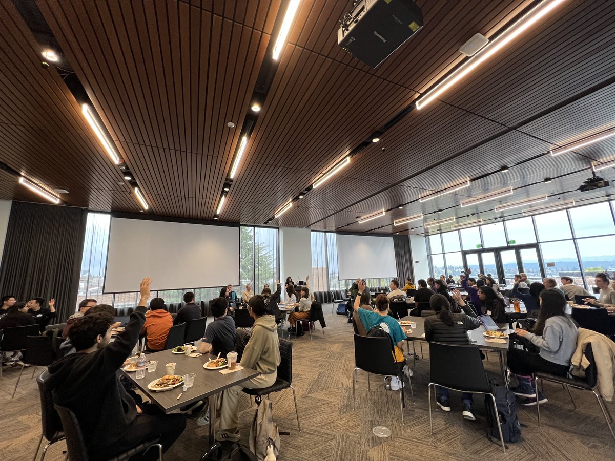 Earlier this week, @uwcse hosted an Amazon Lunch & Learn Career Panel, where over 100 graduate students gathered to hear from Amazon scientists about their career path and what it's like to do science at Amazon. Thanks to all who attended! #UWAllen