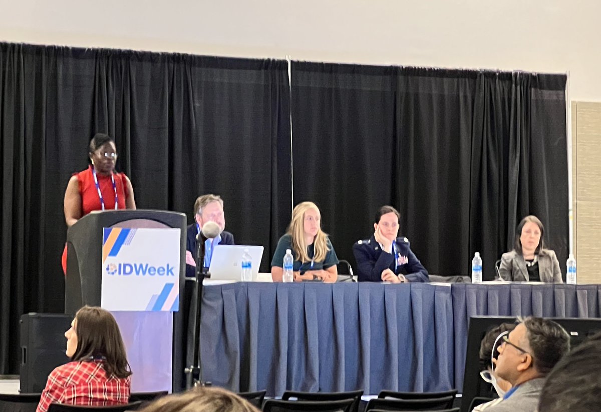 Barriers to the recruitment of ID #PhysicianScientists from @Boghuma:
🫥 limited early exposure to research
🫥 limited funding opportunities
🫥 longer training time
🫥 limited path for non-US medical grads
🫥 highly competitive transition to junior faculty #IDWeek2023