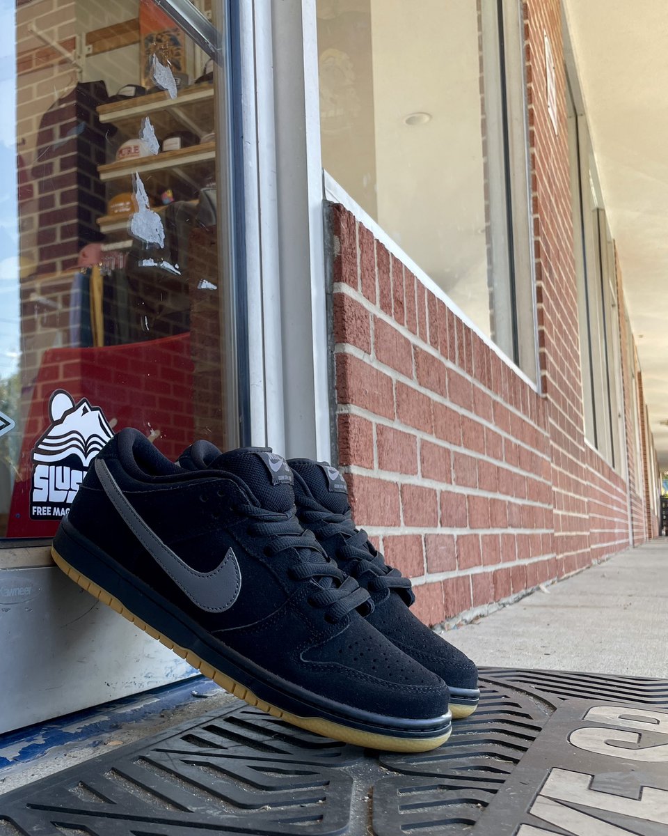 Pure Boardshop tweet media