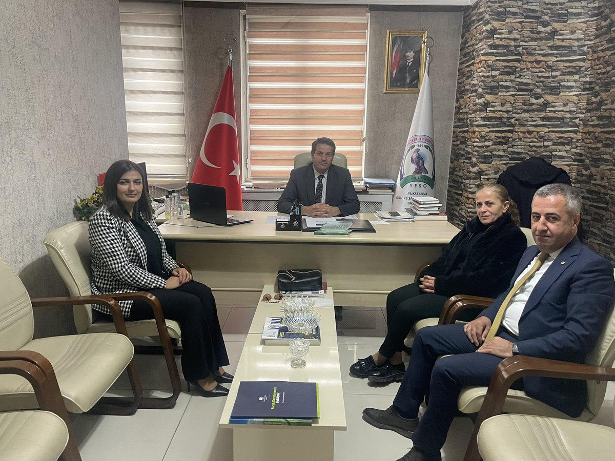 keskin_30's tweet photo. Yüksekova Esnaf ve Sanatkarlar Odası Başkanı Sn. @vedatcogac ‘ ı makamında ziyaret ettik.  Kadın ve gençlerin girişimcilik potansiyellerinin geliştirilmesi konularında istişarelerde bulunduk. https://t.co/Q3kqloIVko