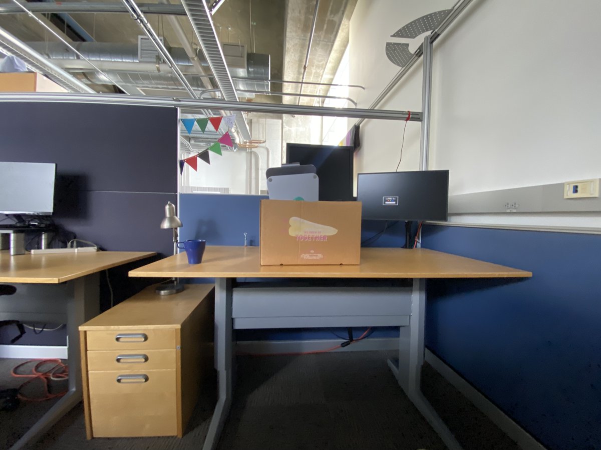 jeremywrnr's tweet image. Life update: I&apos;ve graduated from UC Berkeley and will start work at Apple in Cupertino as an ML Engineer on the Video Computer Vision team with @xiaoyiz_uw later this month. Thanks to the many mentors (esp. @bjo3rn), supporters, and friends who helped along the way!