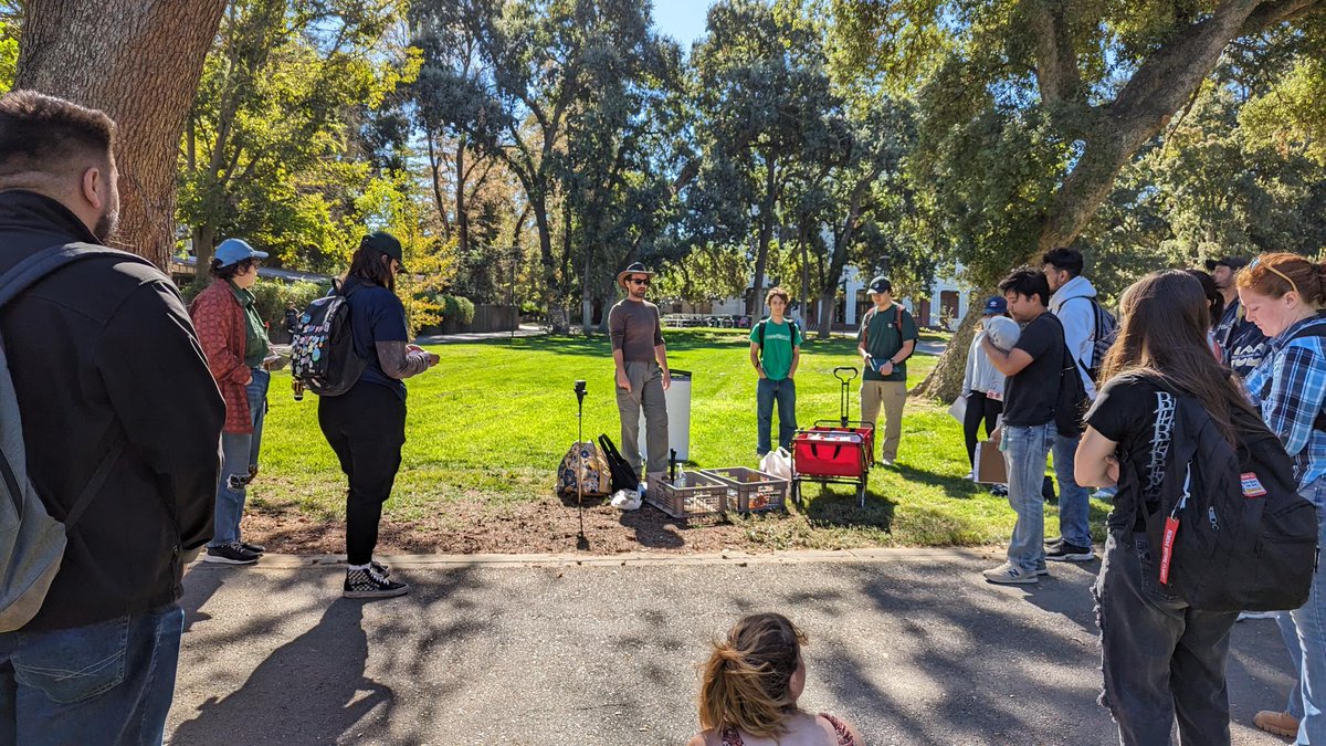Experiential learning at its finest <a href="/ucdavis/">UC Davis</a> <a href="/ucdavisCAES/">CA&ES, UC Davis</a> <a href="/UCDavisPlants/">UCDavisPlants</a> #urban #forestry #trees #resilience #climatechange #drought #ENH100 "Urban forest ARE nature-based solutions"
