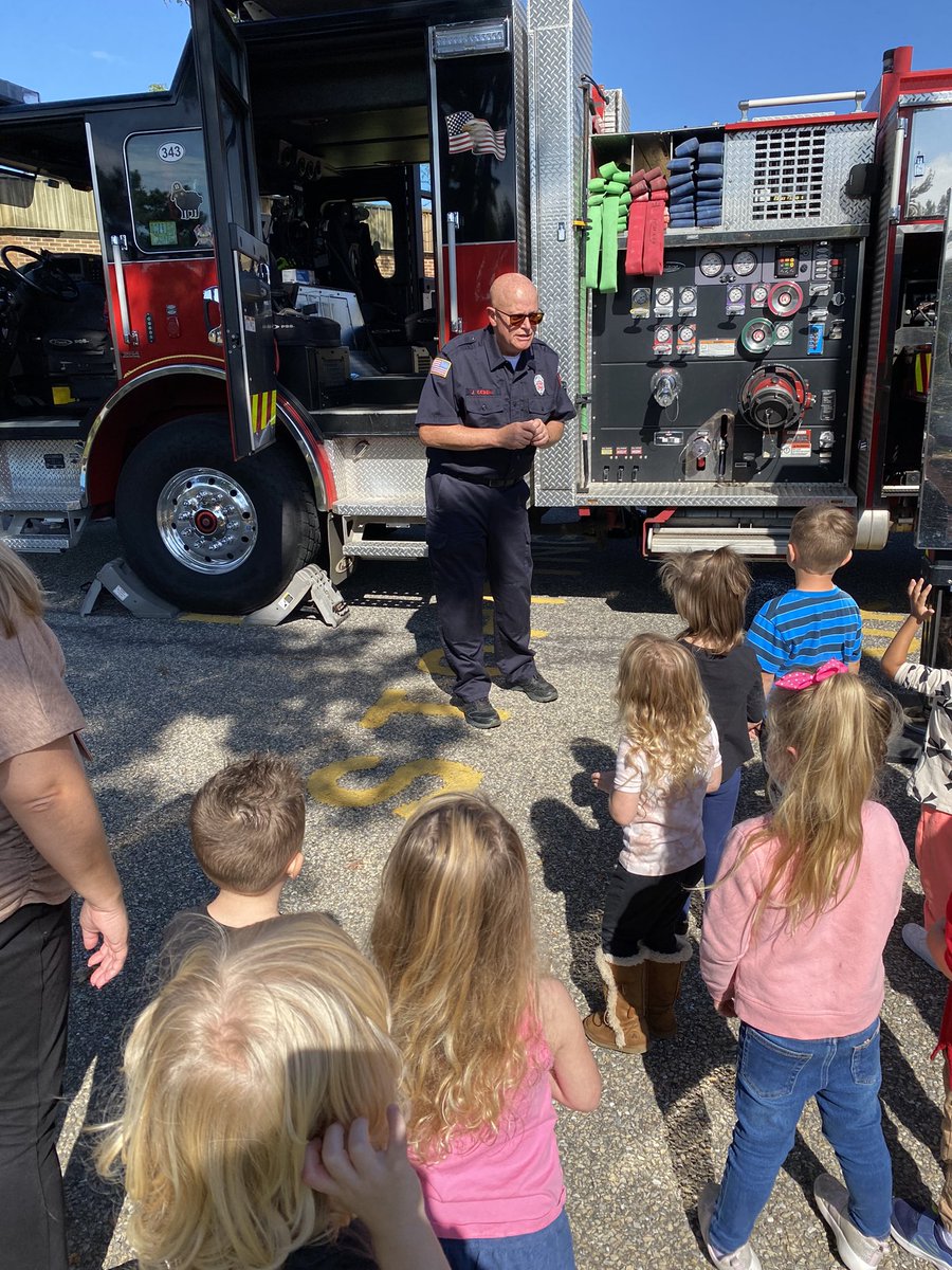 MrsSmuda's tweet photo. Thank you to the Barnegat Fire Department for teaching us about fire safety today! #BarnegatInspires #1Barnegat @LMDS_preschool https://t.co/JtcO2MMq3Z