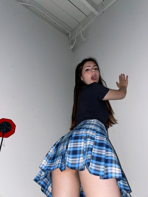 Lemme out of your basement https://t.co/KcmmGms4ky<a href="/tag/nerdfighteria"class="tags"><span>#nerdfighteria</span></a>