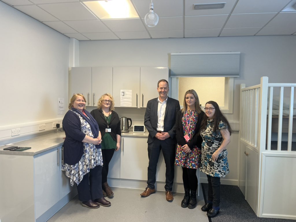 MattDMJJohn's tweet photo. It was a  great experience  to visit the Digital Solutions Suite at Cimla hospital today. The TEC Team have set up an incredible facility to demo the benefits of digital tech in supporting people in their own home. Pls watch the vid within: https://t.co/G3r5dxvEXH @SwanseabayNHS https://t.co/QFw6xiBi4k