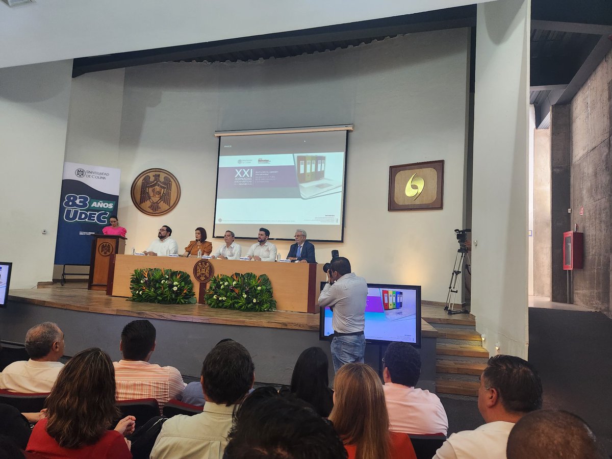 Miriam Rios tweet media