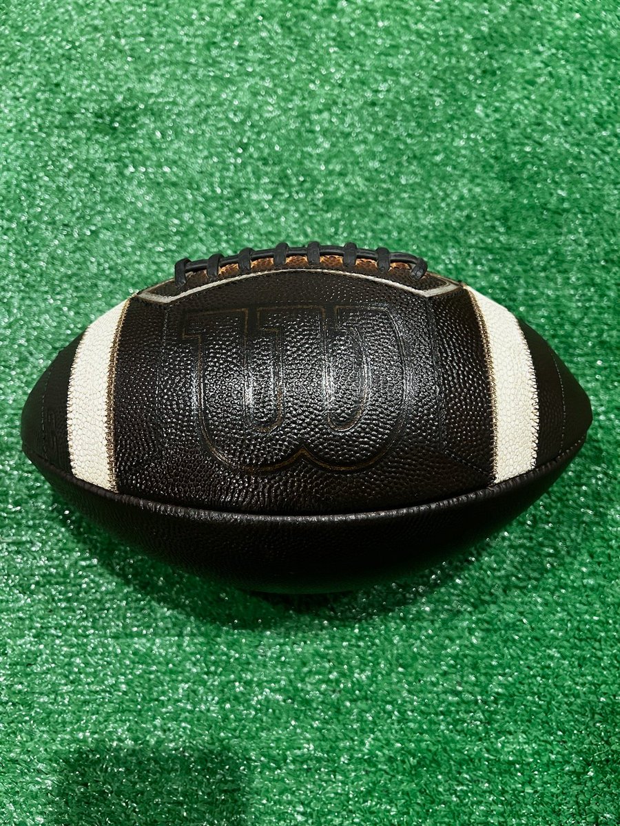 LabsPigskin's tweet photo. Prime ball prepped and shipped to @WaltMoses2025 thank you for your business!
#football #footballcamp #youthfootball #highschoolfootball #collegefootball #cfb #flagfootball #nfl #xfl #fcfl #CFL #usfl #qb #qb1 #quarterback #coach #footballcoach #touchdown #WilsonFootball #Wilson https://t.co/WfW6KYuK2Q