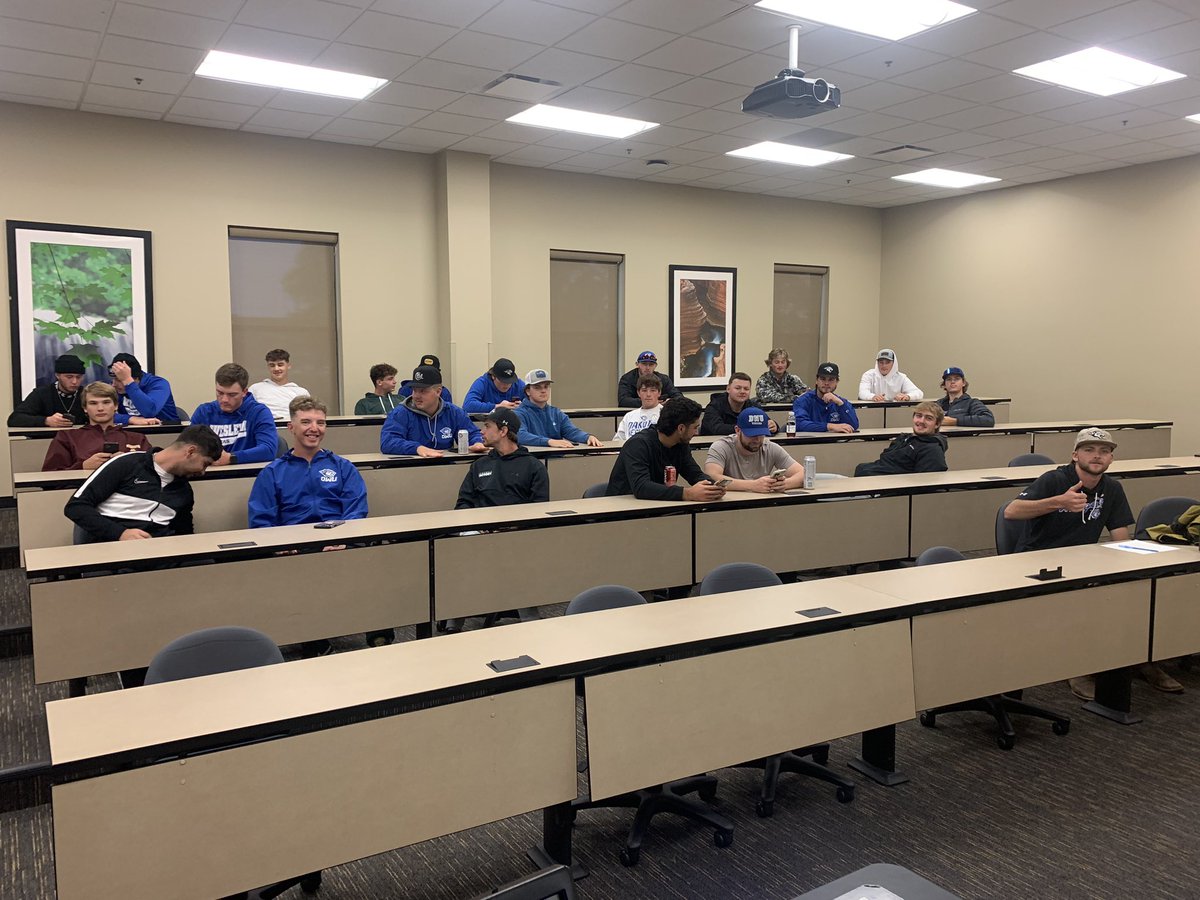 Big anticipation for the 2023 Tiger World Series Live Draft. Blue team captains Seth Christiansen and Oscar Pravecek. Black team captains Jacob Glovich and Drew Kitchens. #GMs #DraftDay #Nacho