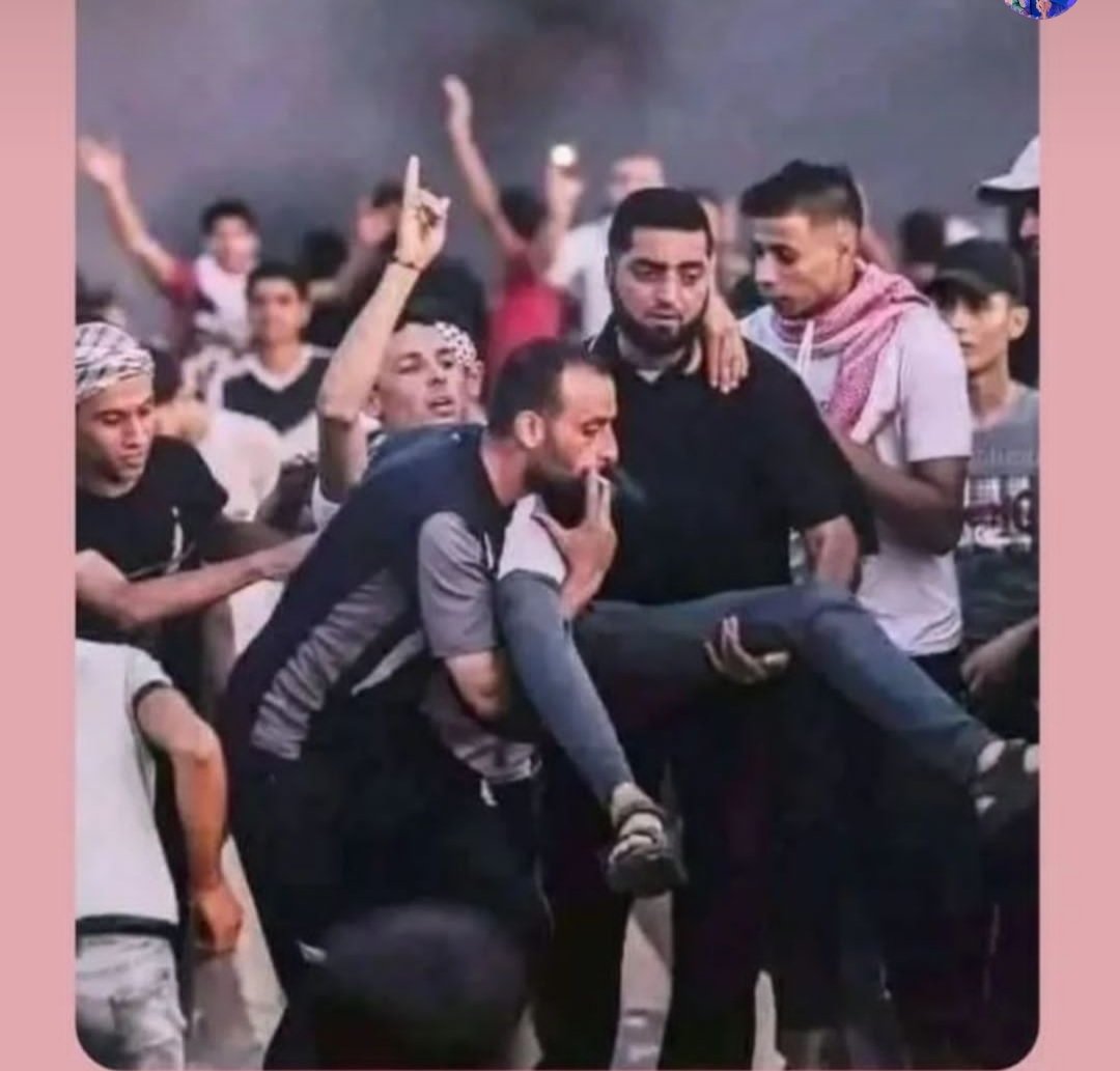 Sabassolgi's tweet photo. از پک آخر سیگارش نمی‌گذره 
خیال دارن از خاک کشورش بگذره 
چقدر جاهل هستند عده‌ای... https://t.co/VfZPM96k3h