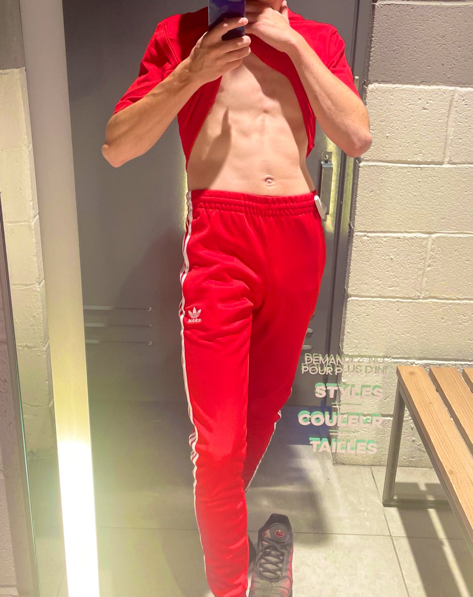 PetterKinky's tweet photo. Enfin l’ouverture du Onlyfan ! 🔥😈
Beaucoup de contenu à venir ! 🔥😌
Rejoins moi vite si tu veux faire partie des Privilégiés ! 
https://t.co/LnHrORAKuP

#Gay #Twink #Bdsm #kiffeurTn #sex #nudes #moneyslave #cashmaster #domtop #subbottom #domi #moneyslavefrance 
#kiffeurjoggin https://t.co/pm3O4zKOum