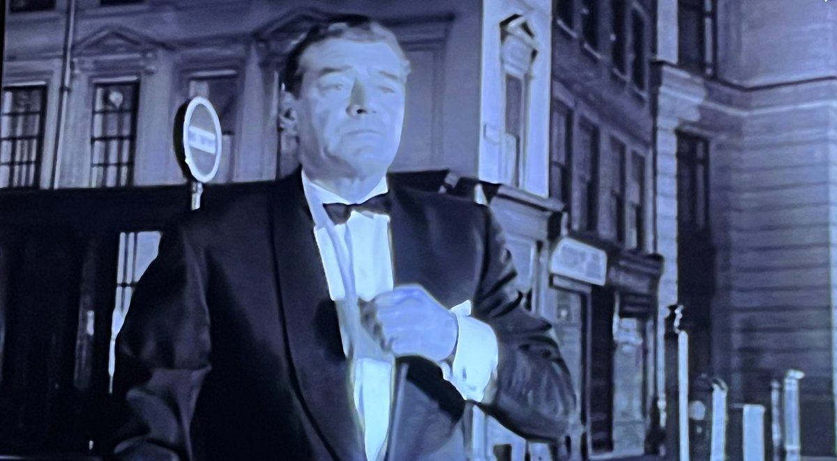 Quinto Arrio planeando atracar el Banco de Inglaterra, nada más y nada menos. #JackHawkins #ObjetivoBancoDeInglaterra (1960)
