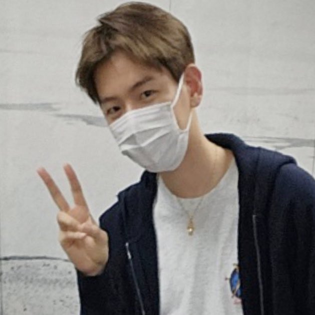 qtpiebyunbaek's tweet photo. 🥰💛 https://t.co/A6rlBzfQCu
