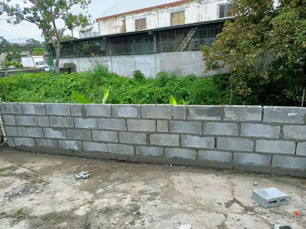 jcderioabajo's tweet photo. A solicitud de los residentes La Junta Comunal De Río Abajo realizó la restauración de un muro en Villa Elena en Río Abajo. #siemprejuntoati #jcra https://t.co/eijCVgbW6a
