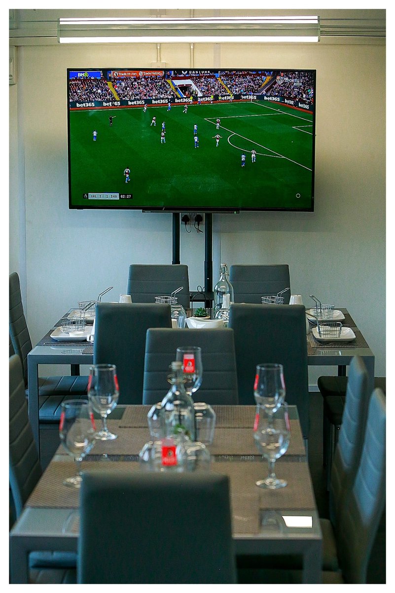 Runcorn Linnets FC (@runcornlinnets) on Twitter photo 🟡🟢 | Match sponsorship and hospitality is available in our brand new pitchside suite for the home LSC game against <a href="/RuncornTown/">Runcorn Town FC</a> on Tue 31st Oct at 7.45pm
Prices start from £40pp.
For more details, please contact Paul on 07525261623 or email
commercial@runcornlinnetsfc.co.uk 🟡🟢 | Match sponsorship and hospitality is available in our brand new pitchside suite for the home LSC game against <a href="/RuncornTown/">Runcorn Town FC</a> on Tue 31st Oct at 7.45pm
Prices start from £40pp.
For more details, please contact Paul on 07525261623 or email
commercial@runcornlinnetsfc.co.uk