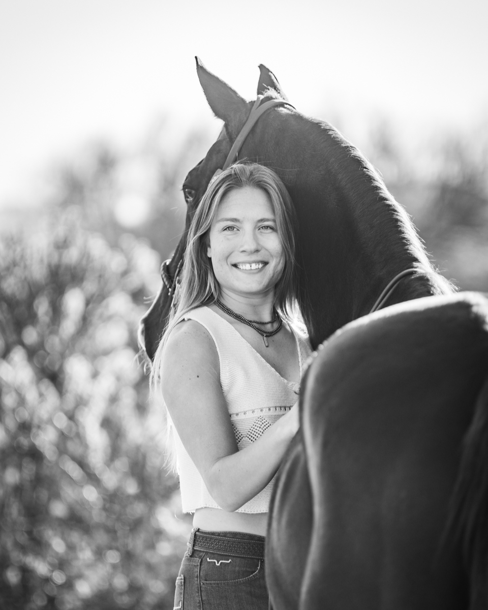 TruluckPhoto's tweet photo. This is hands-down one of my favorite poses to get for equestrians.  It's super easy and shows the connection between horse and rider.  

@larissapietrzak
@tpcreationsphotography https://t.co/uj7srOnyuI