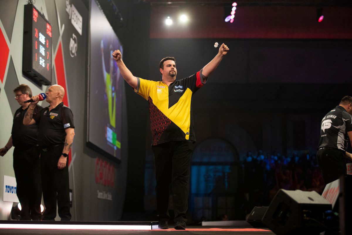 Target Darts tweet media