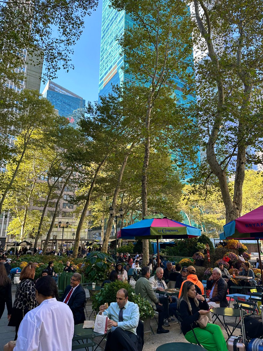 Bryant Park tweet media
