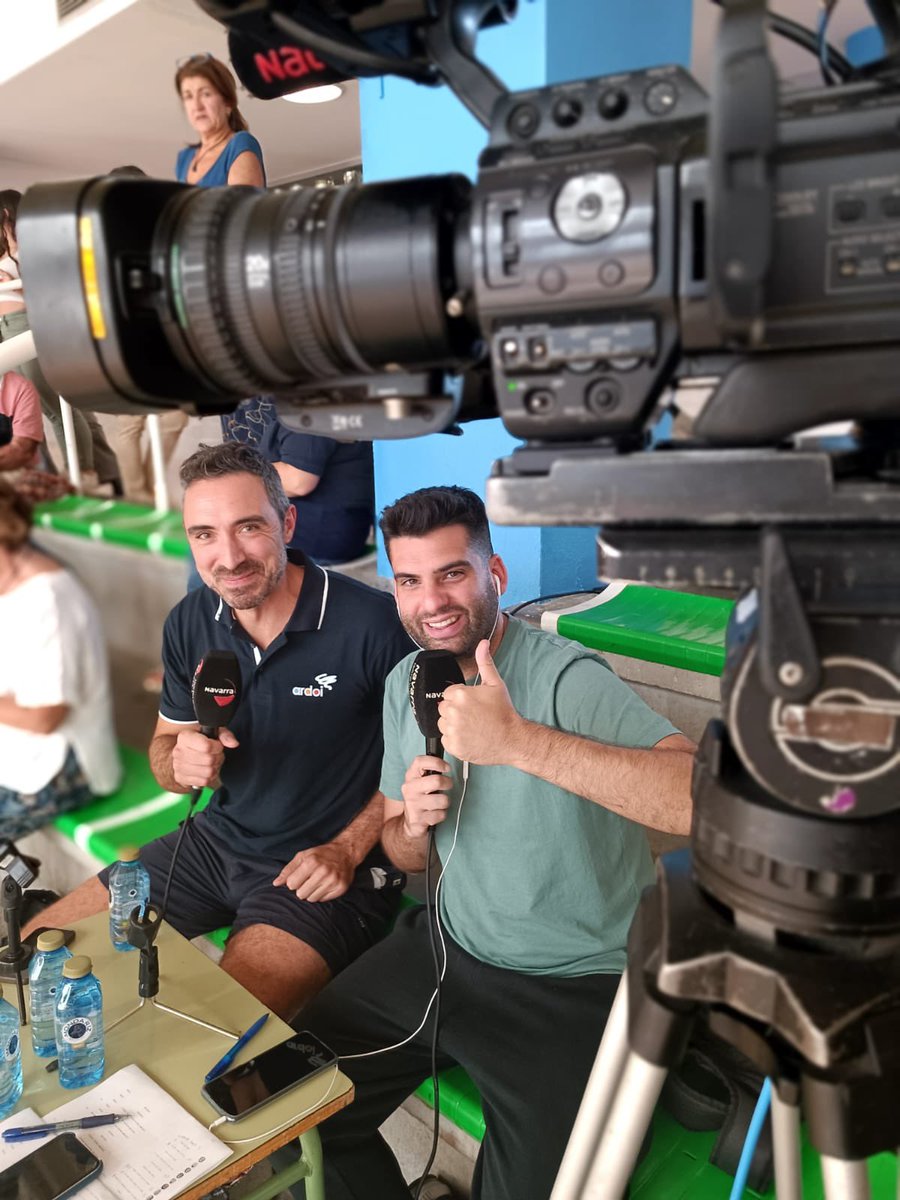 jugaldesz's tweet photo. 📺 Hoy estamos en Zizur con @NavarraTVdepor para el partidazo de @FNBardoi contra @Penya1930 con el mítico @Popirop 

🏀 24-28 3T

🔗 https://t.co/CecfqE0LtK https://t.co/3SryWYvL4R