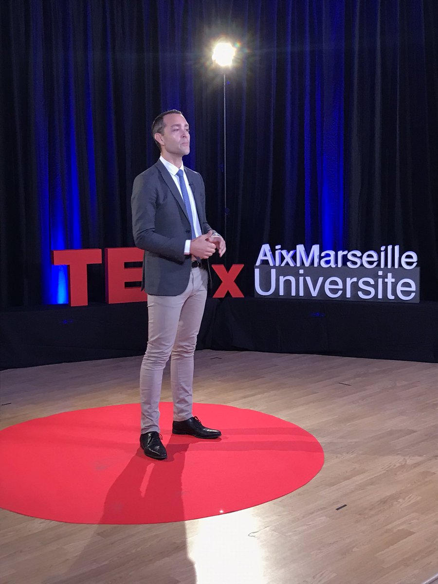 📷 Jean-Baptiste Perrier (@PerrierJb) Professeur de Droit privé et sciences criminelles et Doyen de @FdspAmu propose d'aborder l'évolution de la justice pénale sur la protection des droits fondamentaux et sur la protection de l’environnement ! #TEDxAixMarseilleUniversité