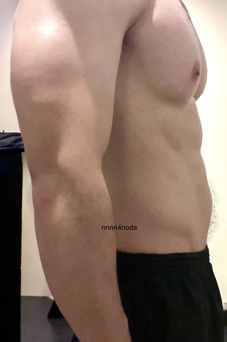 พุงนำนมแล้ว กอดแบบเอาพุงมาชนกัน https://t.co/61h3CJbpVF