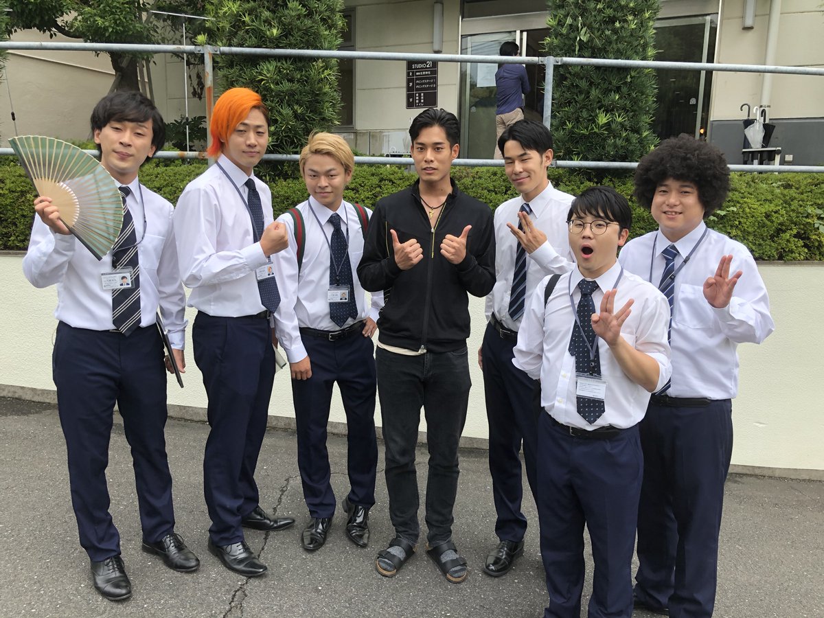 出っ歯、岸田たつやのサイン 出っ歯、岸田たつやのサイン 岸田タツヤ【タツ兄】 (@kishidatatsuya_)