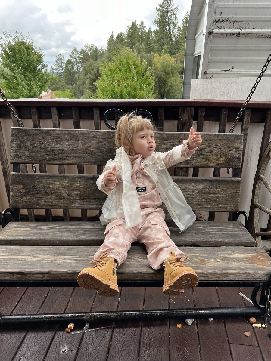 GouonOfficial's tweet photo. Just dropped my lil girl off for the first time at day care 😩❤️ https://t.co/fz50Z4bpQ3