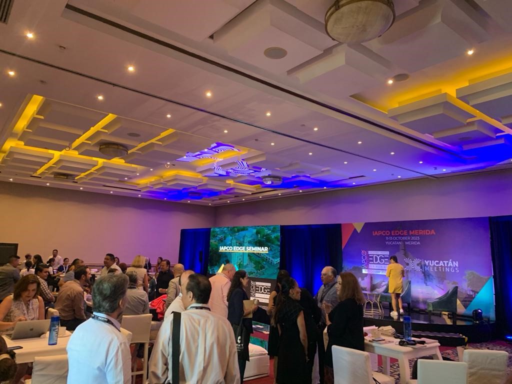 Launching off to a great start!🚀

Our #IAPCOEDGEMerida seminar has just kicked off with a FULL HOUSE of 90 attendees! 🎉👏

Check out some of the amazing moments from the seminar so far 📸 

#EDGELATAM #Eventprofs #EventProfessionals #MeetingsIndustry #EventsIndustry