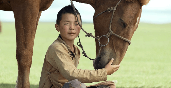 delfindeacero's tweet photo. CINETECA CNA HOY JUEVES 12 10 23

EL CORCEL de E. Ganbold, Mongolia, 2019, 110'
S7: 15:10 17:50 20:40   

LA MUJER DEL PUERTO de A. Ripstein, Mx, 110' 
S1: 14:20 17:00 19:30

HUACHICOLERO de E. Nito, Mx, 2019, 98'
S11 : 17:40 20:10

TROTE de X. Baño, España, 2018, 83' 
S5: 15:00 https://t.co/ZR68EIfm2i