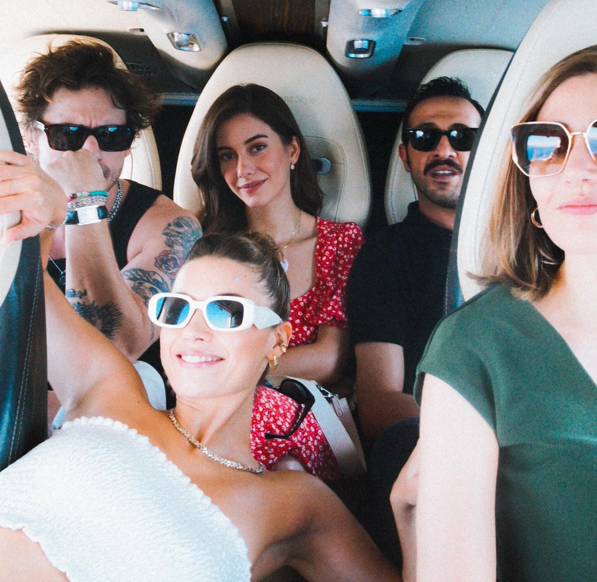 Taro Emir Tekin &amp; Beril Pozam &amp; Ersin Arıcı &amp; Afra Saraçoğlu &amp; Öznur Serçeler 💥

#YalıÇapkını