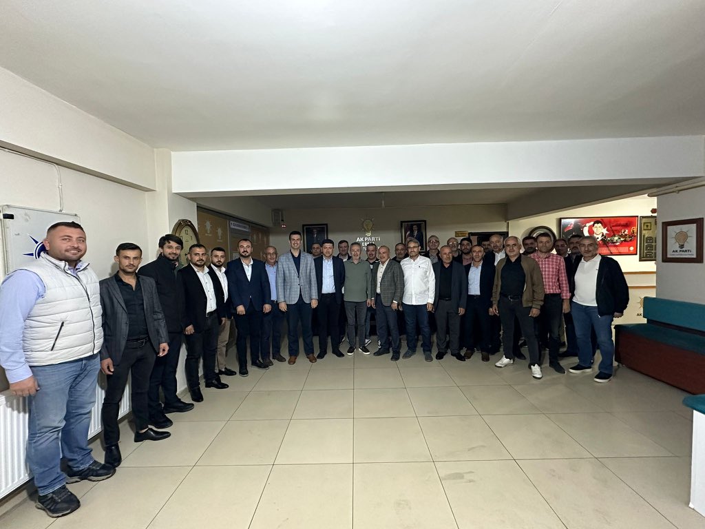 ak_erbaa's tweet photo. Ticaret ve Sanayii Odası Başkanı Gökalp COŞKUN ve yönetimi, Esnaf ve Sanatkarlar Odası Başkanı Eray KORAL ve yönetimi İlçe Başkanlığımıza hayrlı olsun ziyaretlerinde bulundular.Nazik ziyaretleri için teşekkürler. https://t.co/7gOGTinqJ3