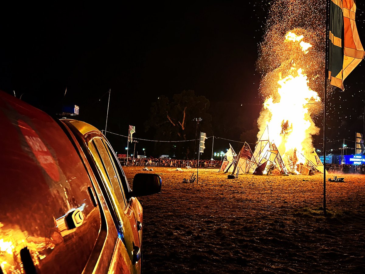 RapidFireCover's tweet photo. 🔥🎇 Getting Ready for a Blazing Bonfire Night?

As the excitement for Bonfire Night heats up, Protect your event with professional firefighters providing fire cover on site.

☎️ - 01922 418 583 
📧 - info@rapidfirecover.co.uk
💻 - https://t.co/Hpfy9ylMjx

#weareRapidFire🔥🚒 https://t.co/iKYQYcbSBW
