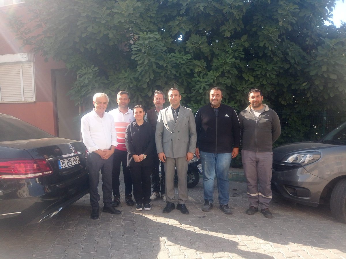 İlçe kaymakamımız Sn. İrem Baha Yağan'ın partimize yapmış olduğu iadei ziyaretleri  için çok teşekkür ederiz.