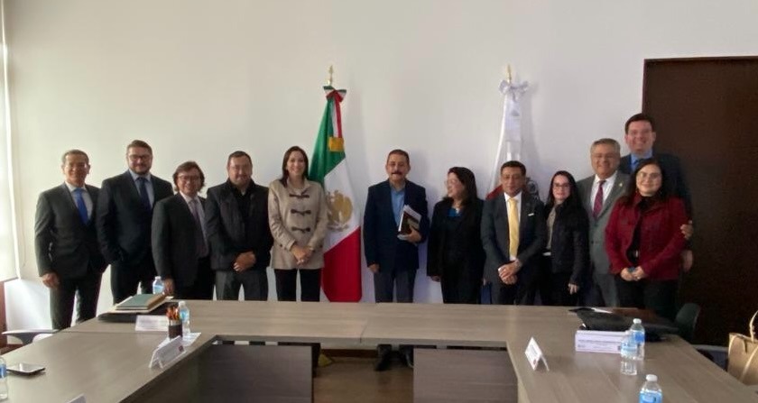 SomosCeneval's tweet photo. Agradecemos al Mtro. Miguel Ángel Hernández Espejel, titular de la @SeducEdoMex, quien nos recibió para intercambiar ideas sobre la labor que desempeña el Ceneval, y a la Mtra. @MarianaSosaO, por compartir su experiencia en las buenas prácticas en los procesos de evaluación. https://t.co/wPBa1luLgA