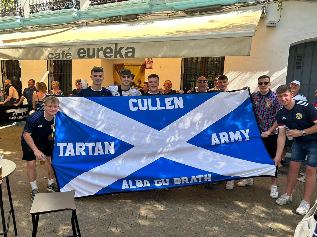 Cullen tartan army in Seville😎🏴󠁧󠁢󠁳󠁣󠁴󠁿