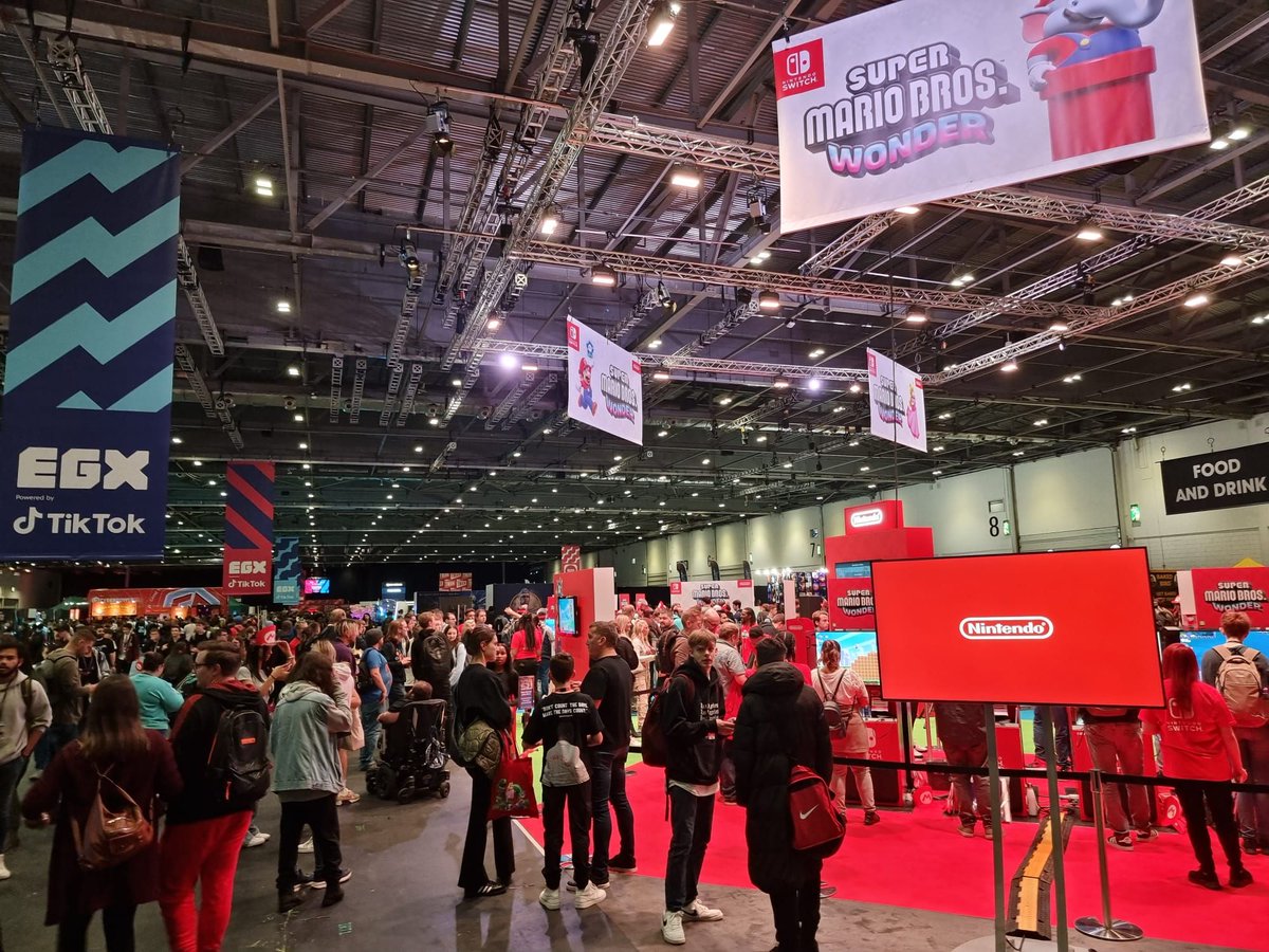 ALASKA_K3YS's tweet photo. A few photos from #egxofficial today... https://t.co/qQKHzzUAs0