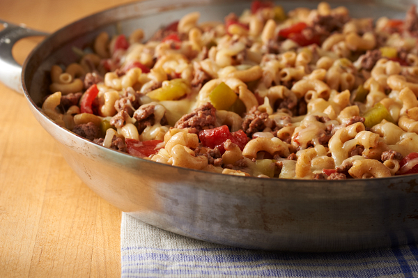 October is #NationalPastaMonth! @CookingMatters encourages you to create your own version of their Turkey Burger Macaroni with your choice of vegetables. Choices include: fresh/frozen peas, peppers, spinach, broccoli, cauliflower or zucchini.

cookingmatters.org/recipes/turkey…