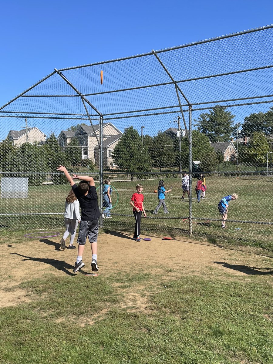 OES PE students are designing their own frisbee golf course this week!