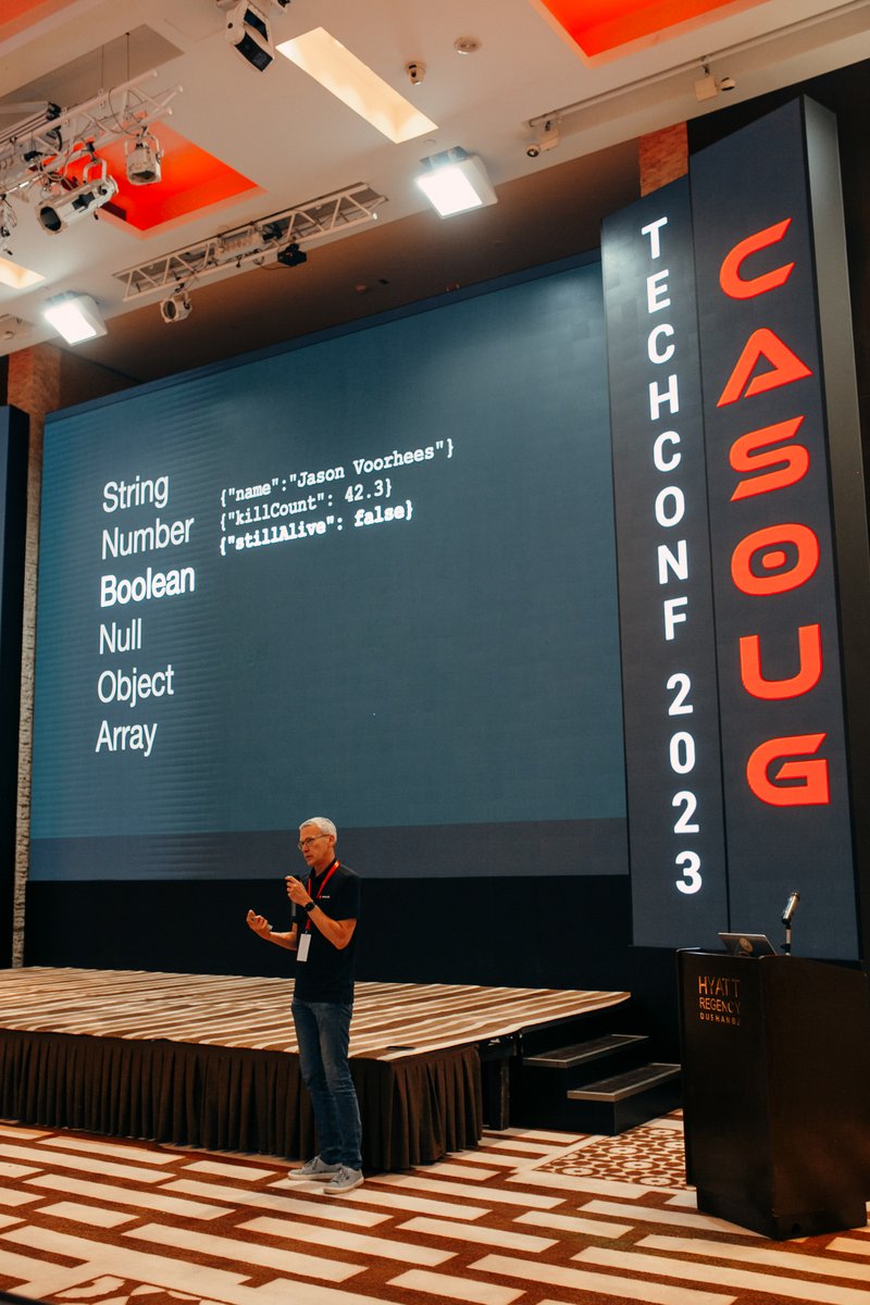 CentralAsiaOUG's tweet image. Alex Nuijten (@alexnuijten) is our final speaker for today. Alex presenting his topic 'JSON takes the Database'. This session features that the Oracle DB has to offer in JSON arena: JSON storage, SQL queries, and PL/SQL processing.
#octemea2023 #dushanbe
@oracleace @oracleugs