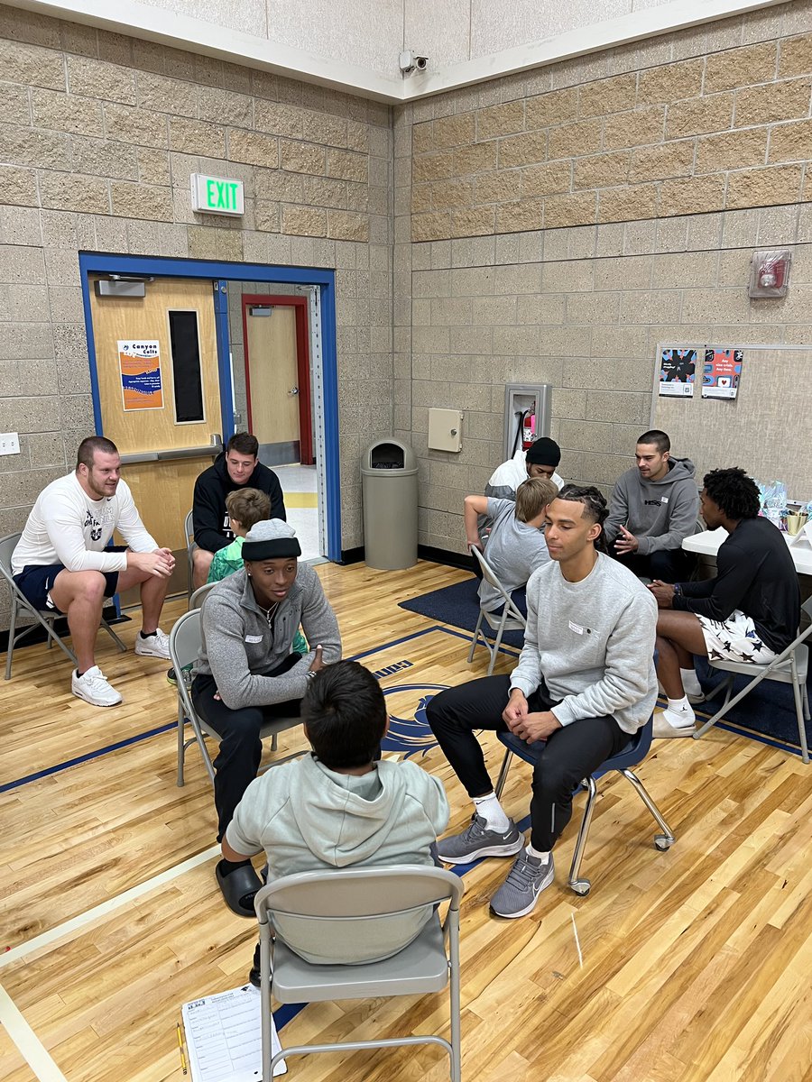 michaelanyanwu8's tweet photo. BIG thank you to CANYON ELEMENTARY SCHOOL for allowing us to join their 6th grade fair. We had a great time and we are all looking forward to doing more events! https://t.co/a4tiex8ynL