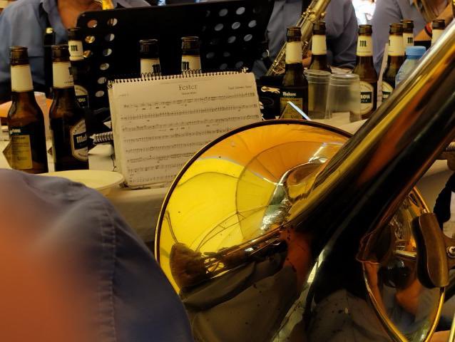 ElCampelloAyto's tweet photo. 🎼🎶La música, elemento imprescindible en las fiestas de #ElCampello🎵 #MiC23 @JuanjoBerenguer Lee AQUÍ completa la noticia 👉🏻 https://t.co/SLlNdBaDrk https://t.co/evPkWO9NF9