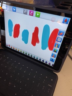 KellyMartinITF's tweet image. Kinder @BridlewoodES used the App Draw and Tell to draw and record what they know about patterns. 🎤 #DigitalLisd  #LisdPowerfulProduction