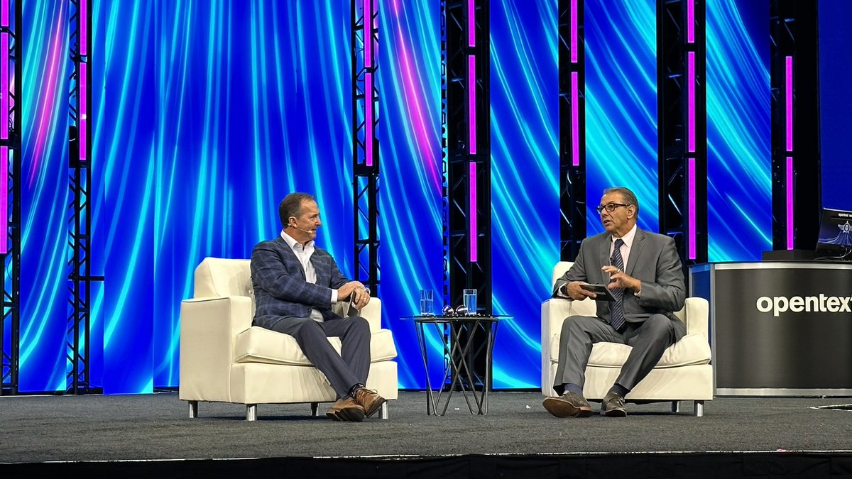 rwang0's tweet image. MyPOV: @DarrylWGray and @MuhiSMajzoub sit down to talk about the 20 year @OpenText and @sap partnership. #OpenTextWorld