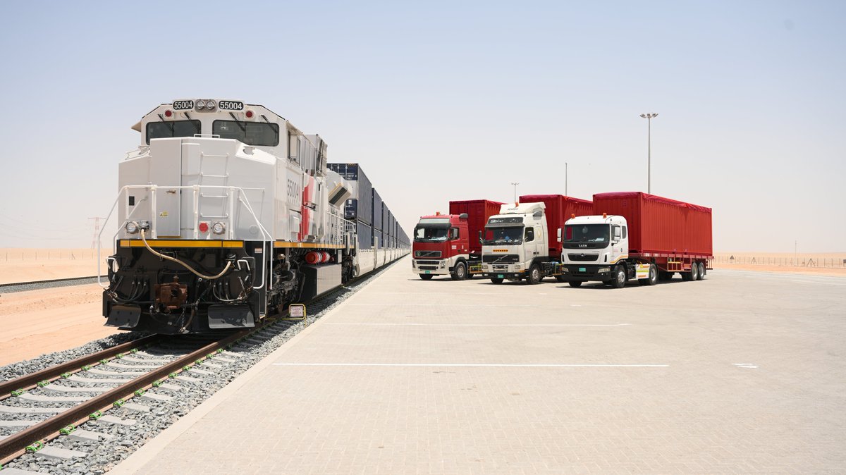 Etihad_Rail's tweet photo. In line with the UAE's sustainability goals, the National Railway Network is set to play a pivotal role in reducing CO2 emissions within the road transport sector by 21% by 2050. A single train trip will eliminate approximately 300 trucks from the roads, resulting in reduced transportation expenses and decreased road maintenance costs. This not only bolsters road safety but also offers a seamless, secure, and fast method for transporting goods across the country.