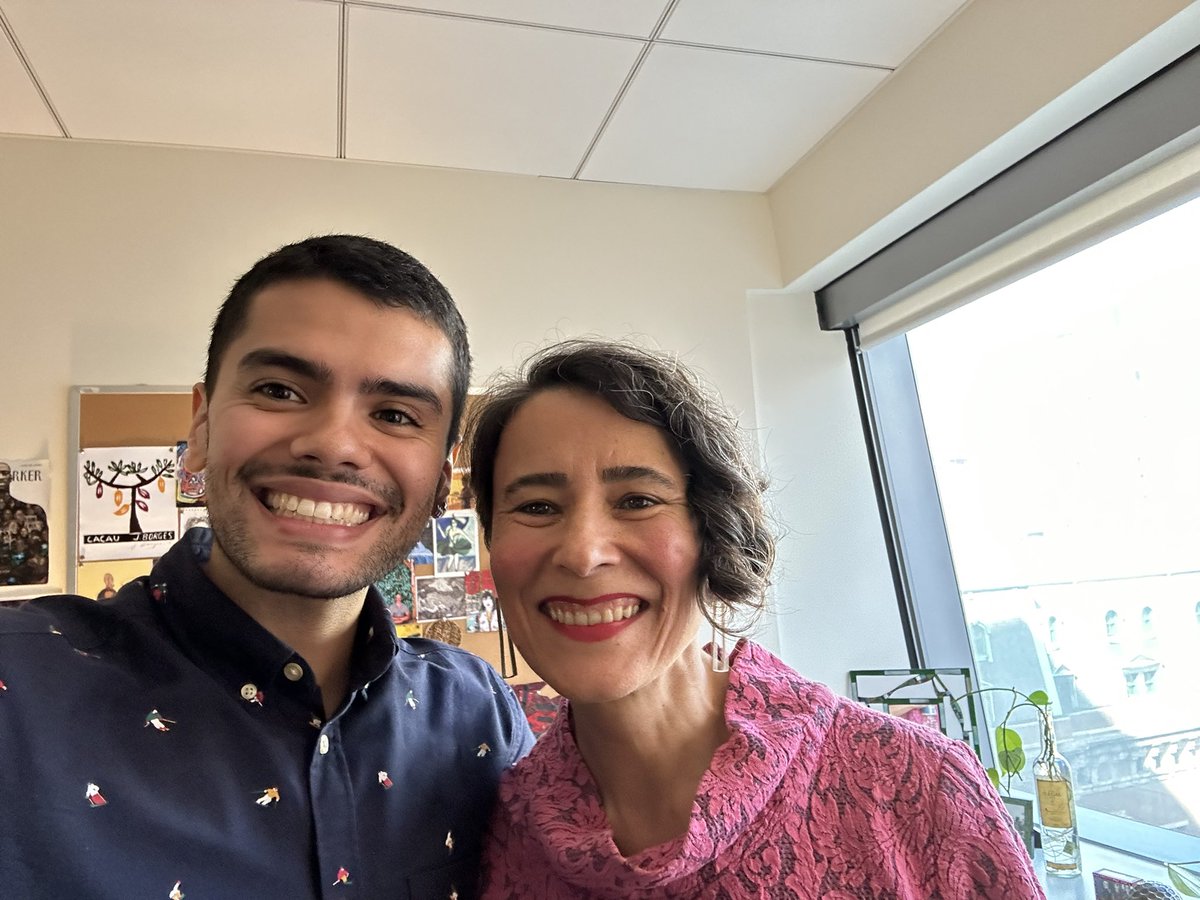 “Probably you’re going to lose your job at least once,” @Baruch_Weissman class of 2020 Anderson Calderon. He worked @WNYC, @FoxNews and now @KetchumPR. To land on your feet, he told @BaruchCollege journalism students to network. “It’s more about who you know than what you know.”