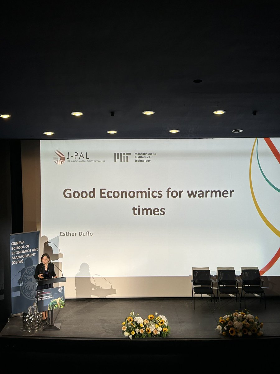 FlueckigerYves's tweet photo. Prof. Esther Duflo (2019 @NobelPrize in Economics) is   giving a conference on Good Economics for Warmer Times @GSEM_UNIGE showing that we will not be able to tackle climate change without tackling redistribution between and within countries https://t.co/1CDAxvOSj1