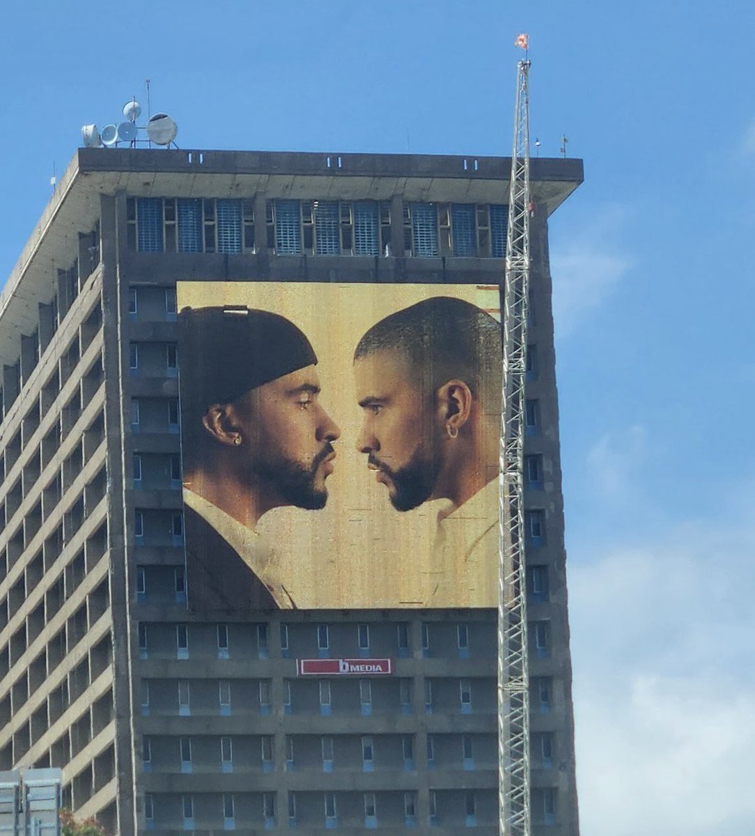 BENITO VS BAD BUNNY

NADIE SABE LO QUE VA A PASAR MAÑANA 🏜️🔥