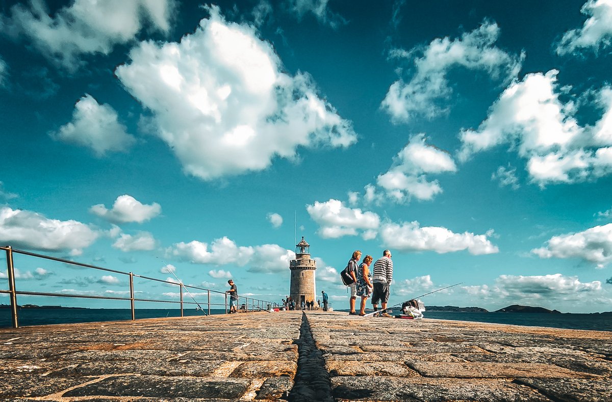IvoryPhoto23's tweet photo. #lighthouse #lighthouselove #lighthouselife #lighthousephotography #lighthouseview #lighthouselovers #lighthouseadventures #lighthouseexplore #lighthousebeauty #lighthouseinspiration #guernsey #photooftheday #photoativory #ThePhotoHour #StormHour https://t.co/3NPlQ1kpDJ