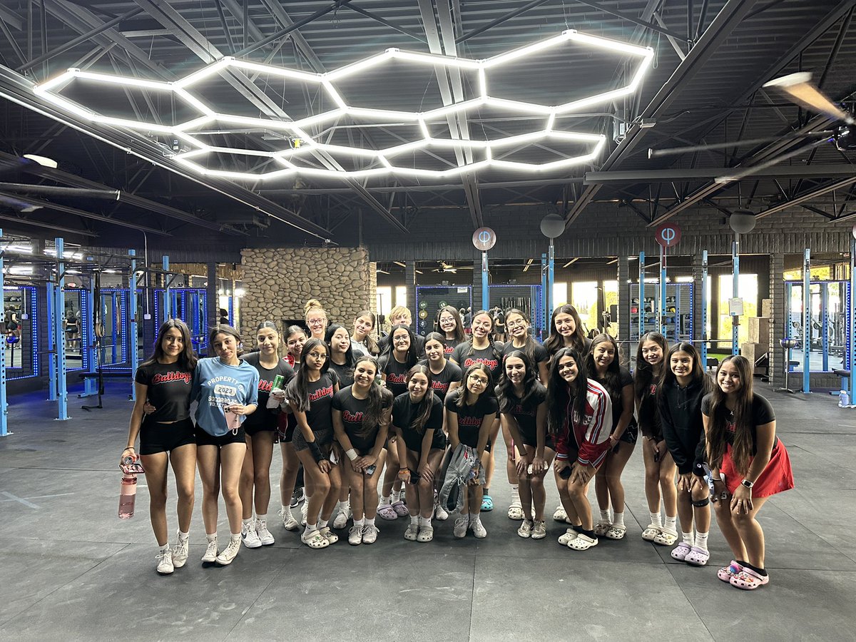 Mad Dog Cheer tweet media